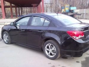 Накладки на пороги Chevrolet Cruze