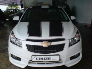Накладка на передний бампер Chevrolet Cruze Дорес