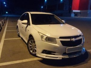 Накладка на передний бампер Chevrolet Cruze