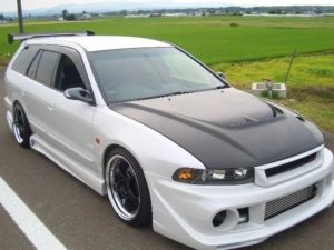 Решетка радиатора Dolphin для Mitsubishi Galant 8