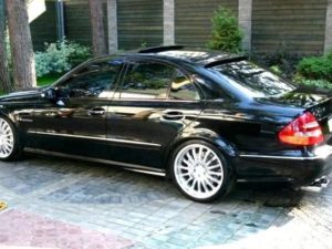 Накладка на заднее стекло AMG Mercedes Benz W211