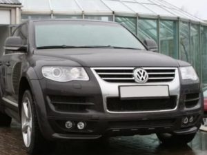 Юбка переднего бампера Je-Design VW Touareg 07-10