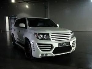 Комплект обвеса Toyota Land Cruiser 200 (bra090)
