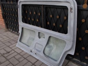 Дверь задка ваз 21213